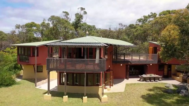 Former home of Red Hot Chilli Peppers bassist Flea on the market