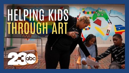 Engaging kids with art helps improve their behavior