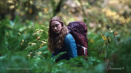 Une obsession venue d'ailleurs Bande-annonce VF (2022) Maika Monroe, Teal Sherer