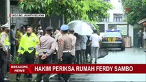 Hakim dan Tim Kuasa Hukum Terdakwa Tiba di Jalan Saguling untuk Periksa Rumah Ferdy Sambo