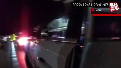 ABD’de polisten kaçan araç istinat duvarından düştü