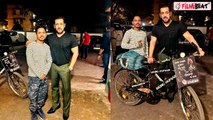 Salman Khan से मिलने हजारों किलोमीटर Cycle चलाकर Mumbai पहुंचा Fan,Viral हो रही Photos | FilmiBeat