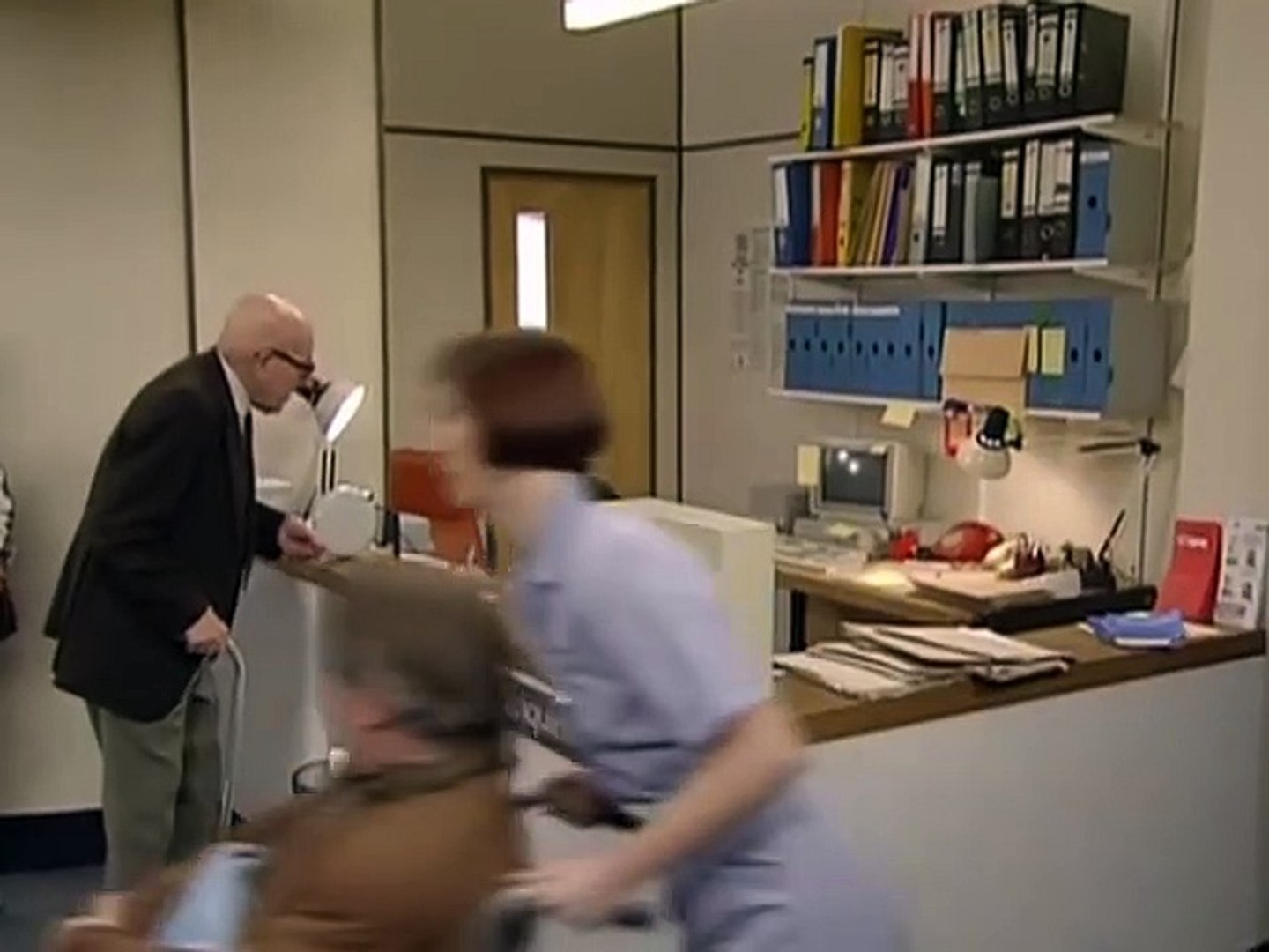 At the Hospital - Funny Clip - Mr Bean Official - video Dailymotion