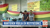 Vecinos mantienen vigilia pacífica en Impuestos Nacionales, exigen la liberación de Camacho