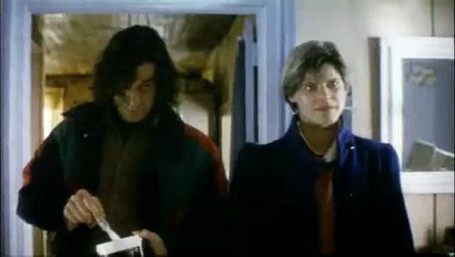 De beaux lendemains Bande-annonce (DE)