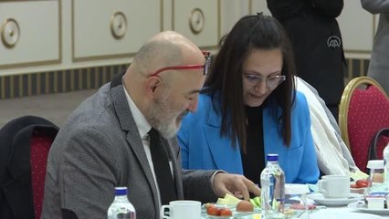 DP Genel Başkanı Uysal, gazetecilerle bir araya geldi