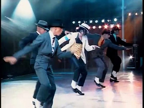 Michael Jackson chante Smooth Criminal en concert