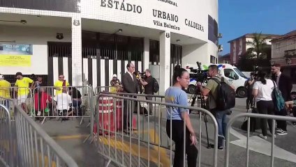 23万人来吊唁  比利在桑托斯下葬