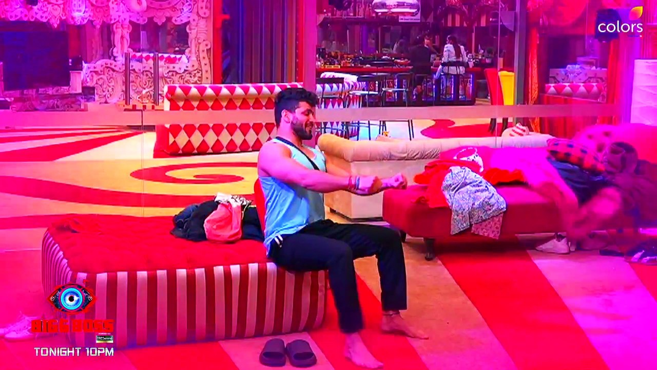 'Bigg Boss 16': MC Stan almost slaps Archana Gautam