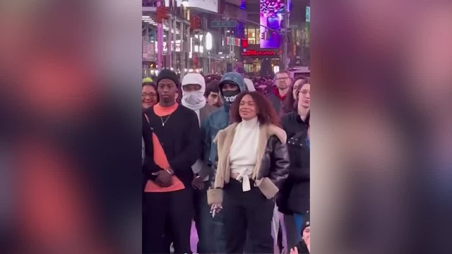 Así se camuflan entre la multitud de Nueva York Achraf y Mbappé