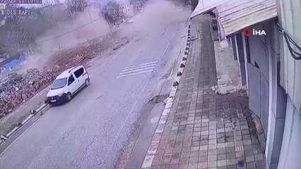 Beykoz'da duvara çarpan kamyon metrelerce böyle sürüklendi: 2 ağır yaralı