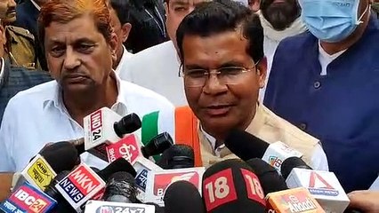 कांग्रेस के प्रतिनि​धि मंडल ने राज्यपाल से आरक्षण विधेयक पर हस्ताक्षर करने का किया अनुरोध