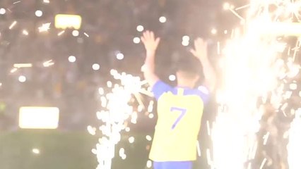 Espectacular presentación de Cristiano Ronaldo en su nuevo club, Al Nassr