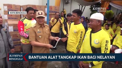 Bantuan Alat Tangkap Ikan Bagi Nelayan