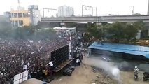 VIDEO: विजय स्टारर फिल्म वरिसु का ट्रेलर लांच को उत्सव की तरह मनाया, पहुंचे हजारों प्रशंसक