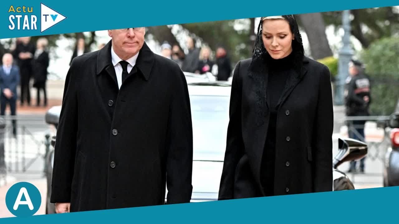 Albert et Charlène de Monaco unis pour une journée douloureuse, Caroline de Monaco très solennelle
