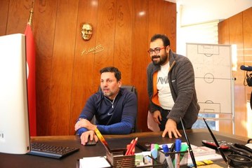GAZİANTEP - Gaziantep FK Teknik Direktörü Erol Bulut, AA'nın "Yılın Fotoğrafları" oylamasına katıldı