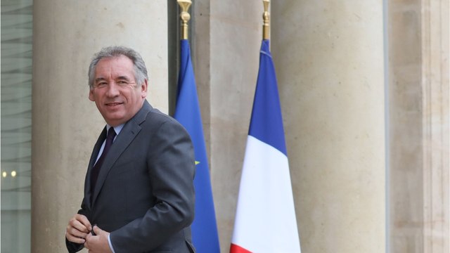 GALA VIDEO - François Bayrou décoré de la Légion d’honneur : pourquoi il l’avait toujours refusée