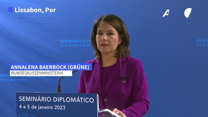 Baerbock sichert der Ukraine weitere Unterstützung zu