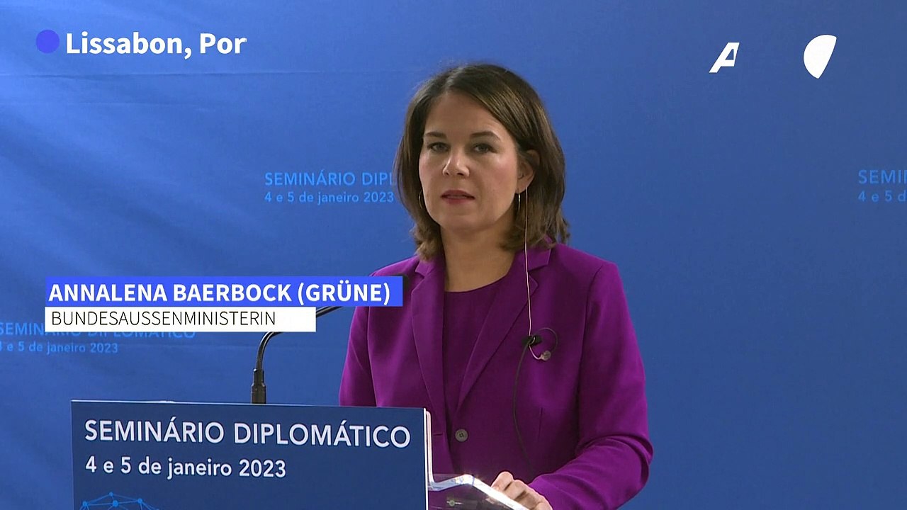 Baerbock sichert der Ukraine weitere Unterstützung zu