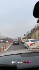 Demet Akalın trafikte taciz edildiğini söyledi
