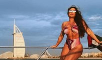 Juju Salimeni curte passeio de barco com namorado em Dubai