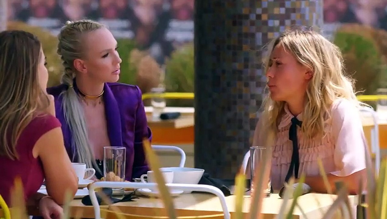 Selling Sunset - Se1 - Ep06 HD Watch