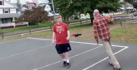 How to Fix a Drug Scandal S01 E02