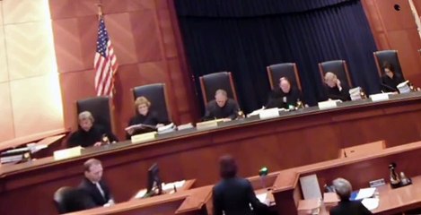 How to Fix a Drug Scandal S01 E04