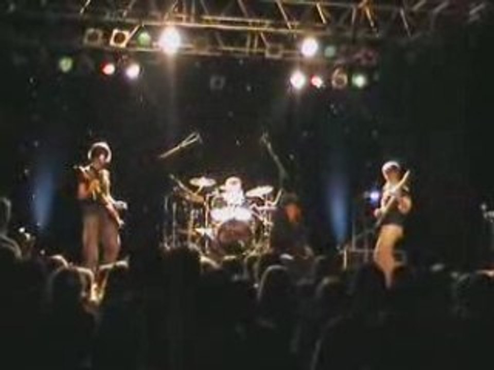 The Klones - Havana Café - Guitar Play Final