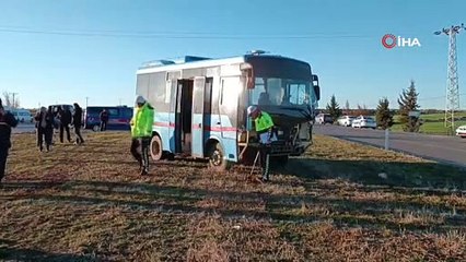 Gaziantep’te öğrenci servisi ile bir araç çarpıştı: 1 ölü, 12 yaralı