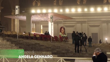 Tra i fedeli in fila per i funerali di Benedetto XVI