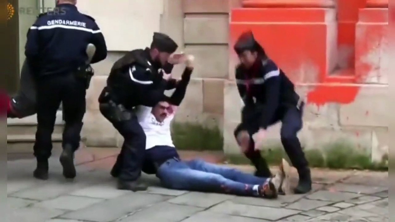 Climate activists attack French prime minister’s office with paint