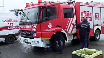 Taksim metrosunda bir yolcu raylara düştü, seferler durduruldu