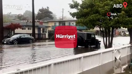 Sel sularında sörf keyfi kamerada