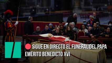 El papa Francisco preside el funeral de Benedicto XVI