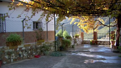 A Place In The Sun 2023 E03