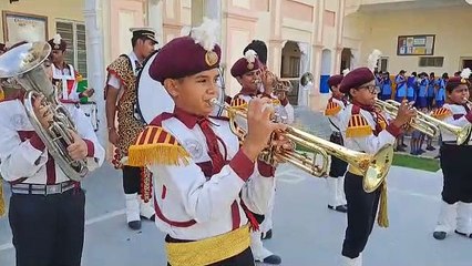 video : साठ साल से कभी परेड से बाहर नहीं हुआ यह बैंड, आप भी सुनें मधुर धुन