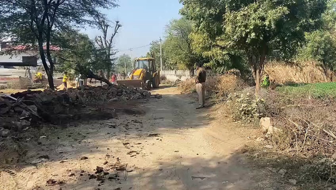 अतिक्रमण हटा दो स्थानों से सुगम की राह