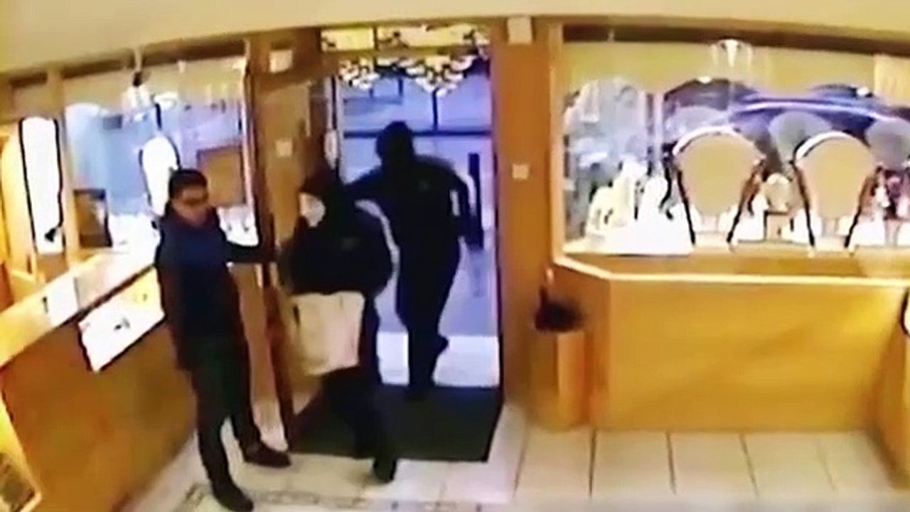 Caught Red Handed - Se6 - Ep08 HD Watch