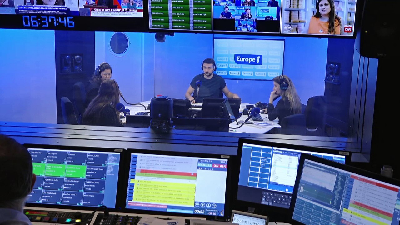 À Paris, les sapins de Noël sont transformés en compost pour les parcs de la ville