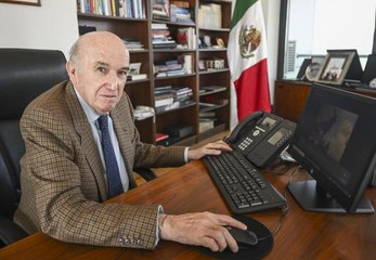 Meksika'nın Ankara Büyükelçisi Hernandez, AA'nın "Yılın Fotoğrafları" oylamasına katıldı