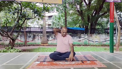 गर्दन की अकड़न को दूर करने के लिए करें ये योगाभ्यास |  Yoga Neck Yoga Stiffness