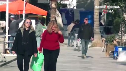 Ocak ayında deniz keyfi yapan vatandaşlar denizin sıcak olduğunu ifade etti