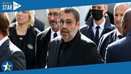 Stéphane Tapie : ses confidences douloureuses sur son enfance, marquée par l’alcoolisme de sa mère