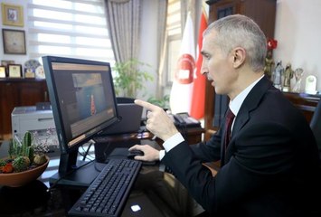Kahramanmaraş Cumhuriyet Başsavcısı Çelik AA'nın "Yılın Fotoğrafları" oylamasına katıldı