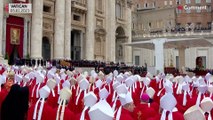 [No Comment] Les images des funérailles de l'ancien pape Benoît XVI, présidées par François