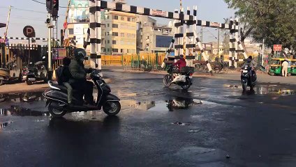 VIDEO: पानी की पाइप लाइन में रिसाव