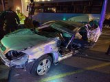 Halk otobüsü ile otomobilin çarpıştığı kazada 16 kişi yaralandı