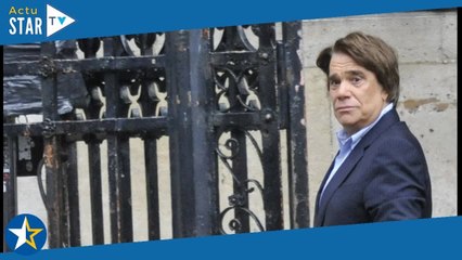 Bernard Tapie victime d'un cancer, Brigitte Macron a dû lui mentir pour son bien : "Ça ne va pas êtr